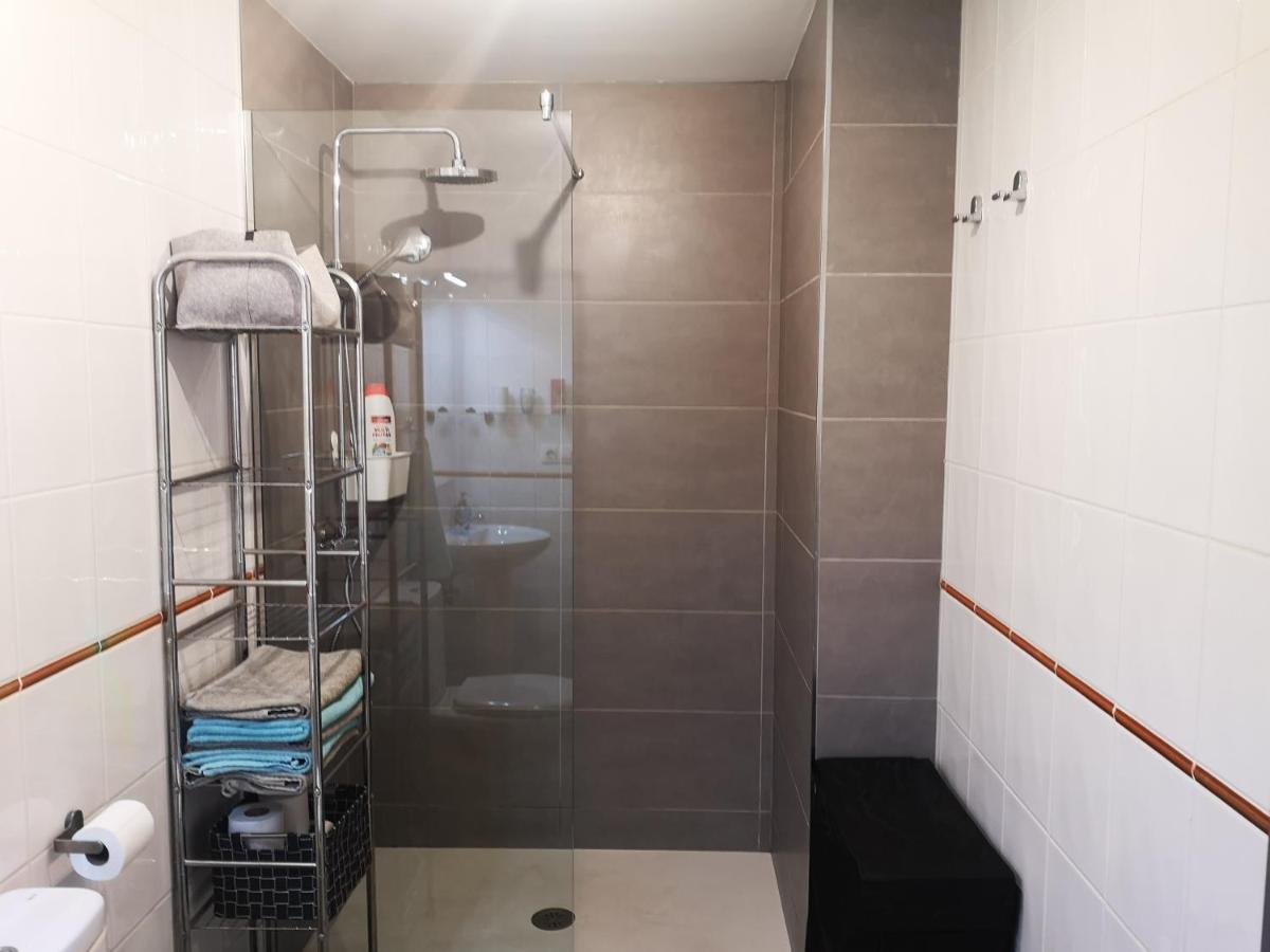 Modern House With 2 Bedrooms Near The Ferienhaus Castillo del Romeral