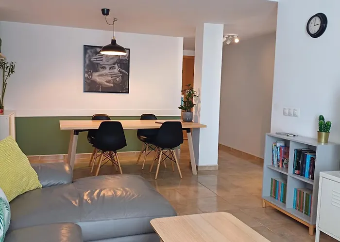Modern House With 2 Bedrooms Near The Beach