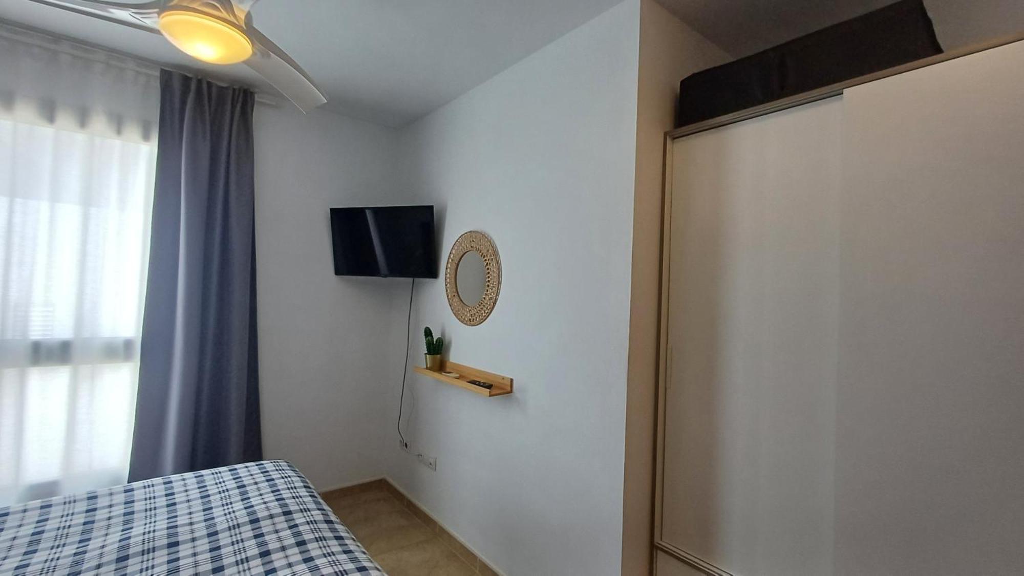 Modern House With 2 Bedrooms Near The * Castillo del Romeral